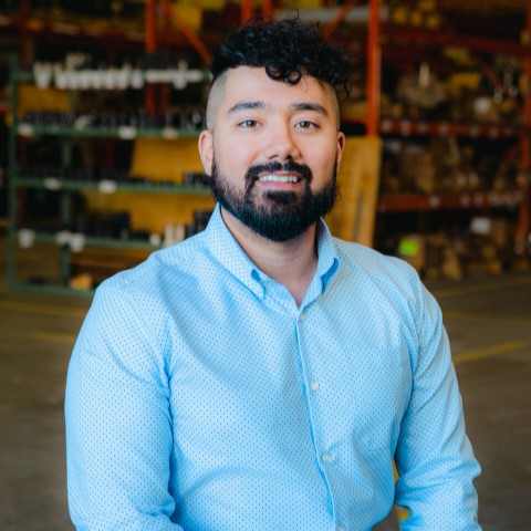 OMID QADERI, MARKETING EXECUTIVE